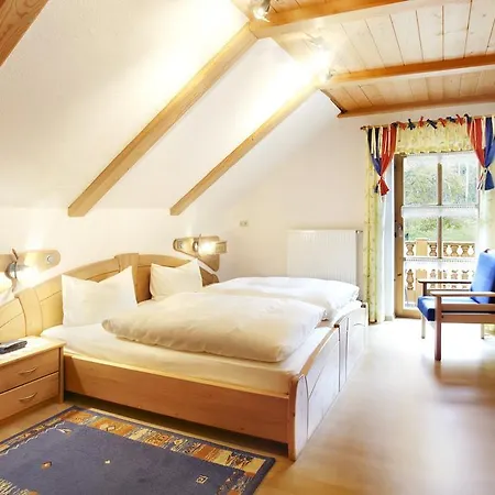 Lägenhet Gaestehaus Apfelbacher *