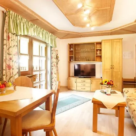 Apartment Gaestehaus Apfelbacher *